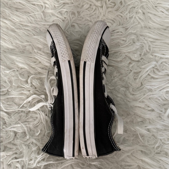 Converse Classic Black and White Chuck Taylor Kids ‘ Sneakers 2 - Picture 4 of 6